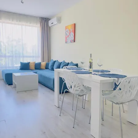 Апартаменты Seaside View In *