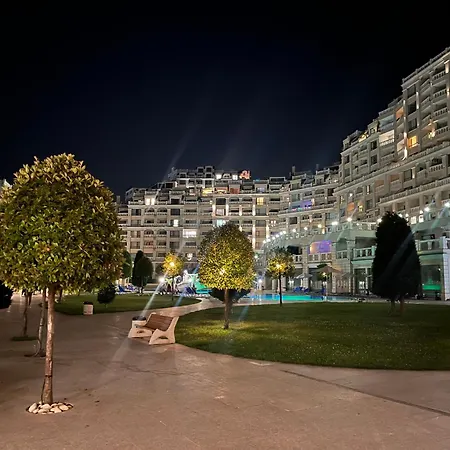 Апартаменты Seaside View In *